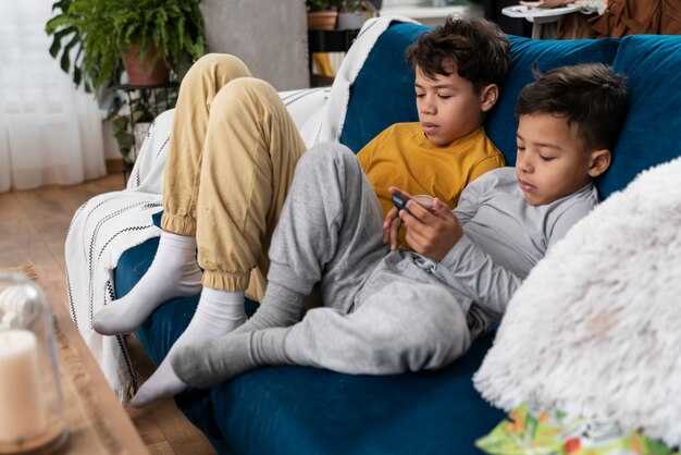 Teens, Screen Time, and Mental Health – What Parents Should Know