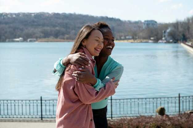 Physical Health Benefits of Hugs: What To Watch For