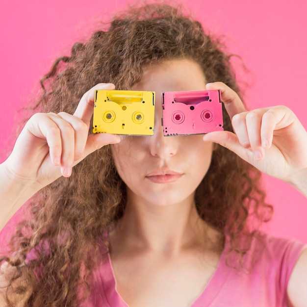 How to observe rapid facial or bodily reactions tied to amygdala firing