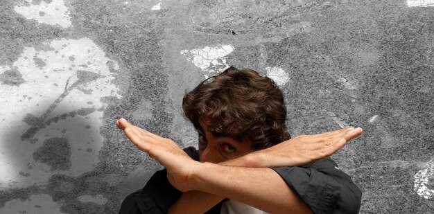 If what you most deeply want is a steady, authentic love, honor that desire — it’s what you are meant to have. If you were raised with trauma, what often stands between you and that longing are shaky boundaries, unresolved wounds, and a scattering of half-formed relationships everywhere in your life. You can’t make space for genuine connection if your emotional life is cluttered; no one can really enter, and even if they do you may not see them clearly. Today’s letter comes from a woman I’ll call Maryanne, who writes,