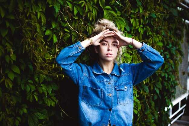 Responding to public shaming for showing emotion: short scripts and boundary-setting phrases