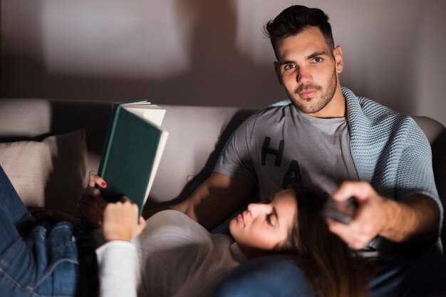 Why long messages make him prefer passive story-watching