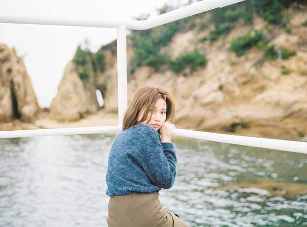 Have you ever found yourself among coworkers, at a gathering, or in a casual chat and felt strangely detached? As if you were going through the social motions but inwardly separated from everyone else—physically present but emotionally absent. Then you go home asking, “What’s wrong with me? Why do I always feel like an outsider?” If that resonates, know this: you’re not imagining it and you aren’t alone. This persistent sense of disconnection is a common symptom of trauma. Being wounded in this way isn’t your fault, and there are effective ways to heal it. It takes repetition and patience, but you can learn to build richer relationships and dissolve many of the barriers that make closeness feel impossible. For many people who experienced childhood trauma, being around others doesn’t automatically translate into feeling connected; more often it triggers stress. You may appear warm, witty, or helpful, yet inside there’s a knot of unease. You can’t fully relax. You feel like there’s some unseen task you should be doing but can’t name it. You’re preoccupied with how others might judge you, constantly monitoring your image and performing a role—and that’s exhausting. Childhood lessons may have convinced you not to trust people, that showing your true self invites judgment, rejection, or punishment. So you learned to hold back, to be agreeable, “normal,” appropriate, and to say what you believed others wanted to hear. Those habits don’t evaporate with adulthood; if anything, they become more automatic, often happening beneath awareness. As a result, a portion of you remains guarded when you’re with people. You long for closeness but brace for disappointment. You want to be seen but fear exposure. You’d like to let others in, yet you worry it will become overwhelming, that expectations will spike and stress will follow. There’s often a deep fear that you will somehow ruin everything—an anxious thought many people share, and a normal reaction based on past hurts. A common coping choice used before any healthier options emerged is to keep others at arm’s length. This is what can be called covert avoidance: you’re not fleeing, but you won’t allow true intimacy. You’re physically there but emotionally unavailable—sometimes not even fully attentive. This isn’t a moral failing; it’s a trauma-driven strategy that probably once kept you safe as a child. Now, however, it keeps you isolated and makes genuine connection feel unreachable. Even when people like you, invite you, or include you, you may misinterpret signals—assuming irritation where there is none, feeling rejected despite inclusion, or reading everyday behavior as proof you aren’t wanted. It can feel like everyone else speaks an emotional language you never learned. Often, you’re not just imagining things: the trauma-shaped lens through which you view the world makes every remark, gesture, and pause seem potentially harmful. Your mind scans constantly—searching, waiting for rejection—and that hypervigilance creates its own loop. The stress often begins before you even enter a social setting: while getting ready, on the way there, at the moment you decide to participate. To manage that anxiety you keep your distance—emotionally regulating by not fully engaging. Others sense it and pull back slightly, which you then take as confirmation you don’t belong, leaving the encounter feeling lonelier than when you arrived. How can you break that pattern? Start by naming the truth: connection is difficult for many who grew up with trauma, but connection is possible. It doesn’t require forcing or faking; it requires practice. Connection is a skill, and many people weren’t shown how to develop it because caregivers weren’t connecting with them. So it often must be learned deliberately, like a new language—bit by bit, by participating, by showing up consistently. You don’t need to reinvent yourself, only to be persistent. Before entering a social situation, take a few moments to settle your body—slow breathing, for instance—and remind yourself you aren’t on stage. You don’t have to be endlessly interesting or perfect; you can simply be present. Once you’re with others, try giving yourself permission to pause. Allow a small silence before you answer; notice what’s actually happening inside instead of rushing to fill the space with words or nervous movement. That pause—letting yourself feel rather than sprint past feelings—is a practical skill often called “reading the room,” and it’s central to building connection. There are resources that walk through these steps in detail, including a book titled Connectability, which may already be available for pre-order on Amazon or at crappychildhoodfairy.com; links are usually provided in the description area below videos. That kind of step-by-step guide explains hidden patterns that prevent connection even when the heart desperately wants closeness, and it maps a path forward. Many people had to learn these things; it’s not that some are inherently better at connection—there’s just a learning curve most of us missed as children. Approach it slowly and with courage. When you pay attention instead of racing to control everything, you can begin to notice tiny cues of connection—and then respond with small connecting actions. Early on, prioritize listening over speaking. (Of course, some people with trauma end up being hyper-listeners and never get asked about themselves, which is also something to address.) Find someone who seems kind, someone you can genuinely ask questions of. Be curious, not performative; don’t try to manufacture an impression so they’ll mirror interest back to you. If they do show interest, great—that’s information. If they don’t, that’s also useful data about the dynamic. Simply be present and listen; be a real human in the room. If the urge to withdraw surfaces, notice it without judgment—that’s a predictable trauma response, not proof of a flaw. It usually signals that you’re trying to avoid becoming dysregulated because you don’t yet trust your ability to interact without losing composure. Often you’re anticipating shame or rejection before any of it happens. The most helpful move in that moment is to stay: remain present. Carrying a pen and paper can be surprisingly useful. If a party gets overwhelming, slip into a quiet corner or the bathroom and jot down a few lines of practice—a technique taught in a free course referenced in the second link in many video descriptions. People who use that course often join weekly calls, which are free and supportive. Writing out fears and resentments in a specific format, then intentionally releasing them, can produce an immediate easing. Naming the anxious thoughts and choosing to let them go often creates a sense of relief—enough to return to the room and feel more capable of staying. That short pause and this simple practice are small healing moments that add up. Resisting the symptom’s urge to make choices for you—staying despite fear of connection—lets you discover that sometimes you’ll do all the “right” social things but still feel emotionally flat. That numbness is also a trauma symptom. If you’re wondering whether trauma commonly affects the ability to connect, the answer is yes: these are widespread manifestations that haven’t always been discussed openly. There are quizzes available (check the first link in the video description) that list common patterns tied to trauma’s impact on connection; these tools won’t diagnose complex PTSD but can show which signs resonate with your experience. Discovering you have symptoms is actually part of healing—recognizing them is freeing, not shameful. Don’t be hard on yourself if you see many matches; it’s far more helpful to acknowledge that these reactions are normal responses to neglect or abuse in childhood and that they can be changed. Real connection doesn’t always arrive as fireworks. Often it’s quiet, gradual, and cannot grow when you’re busy performing for others. Connection is less about getting everything “right” and more about showing up honestly—allowing others to glimpse the real you, even for a few seconds. Those brief truthful moments, repeated, are how trust accumulates. Feeling alone in a crowd doesn’t mean you’re defective; it means you were hurt and haven’t yet learned how to create safety. But you can learn, and it becomes easier with practice. You are not invisible or too much, and you are certainly not the only person who experiences this. These trauma symptoms are treatable. You can become someone who feels at home in the world and comfortable being yourself around others—someone who connects and belongs. Let yourself desire that: friends, love, closeness, the joy of laughing uproariously with people who get you. That longing is natural, honorable, and deserved. Even if you don’t yet know exactly how to form such relationships, wanting them provides the motivation to work through the lessons required. Expect awkward moments; those will still happen, and you may still feel misunderstood sometimes—and that’s okay. Awkwardness and misinterpretation don’t prove failure; they mark the process of learning. Healing and learning happen through practice, not perfection. Don’t wait to feel “fully healed” before trying to connect; growth comes from doing. Gradually, you’ll become someone who not only connects but trusts and enjoys the process—someone who can sit with others and simply relax in belonging. That future isn’t a fantasy; it’s attainable with time, patience, and consistent effort. Change won’t be instantaneous, but it will come one honest moment at a time, one brave pause that lets someone see you. Keep going—you’re doing better than you think. If this topic matters to you, there are related videos and resources to explore. What’s happening now is shaped by past wounds, and the deeper the hurt then, the more likely it is that patterns of self-harm were learned and repeated—but those patterns can be unlearned.